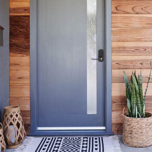 Yale Assure Lever Lock - Push Button - Keyed - Z-Wave Plus | YRL216-ZW2