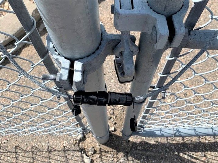 Gate Connector